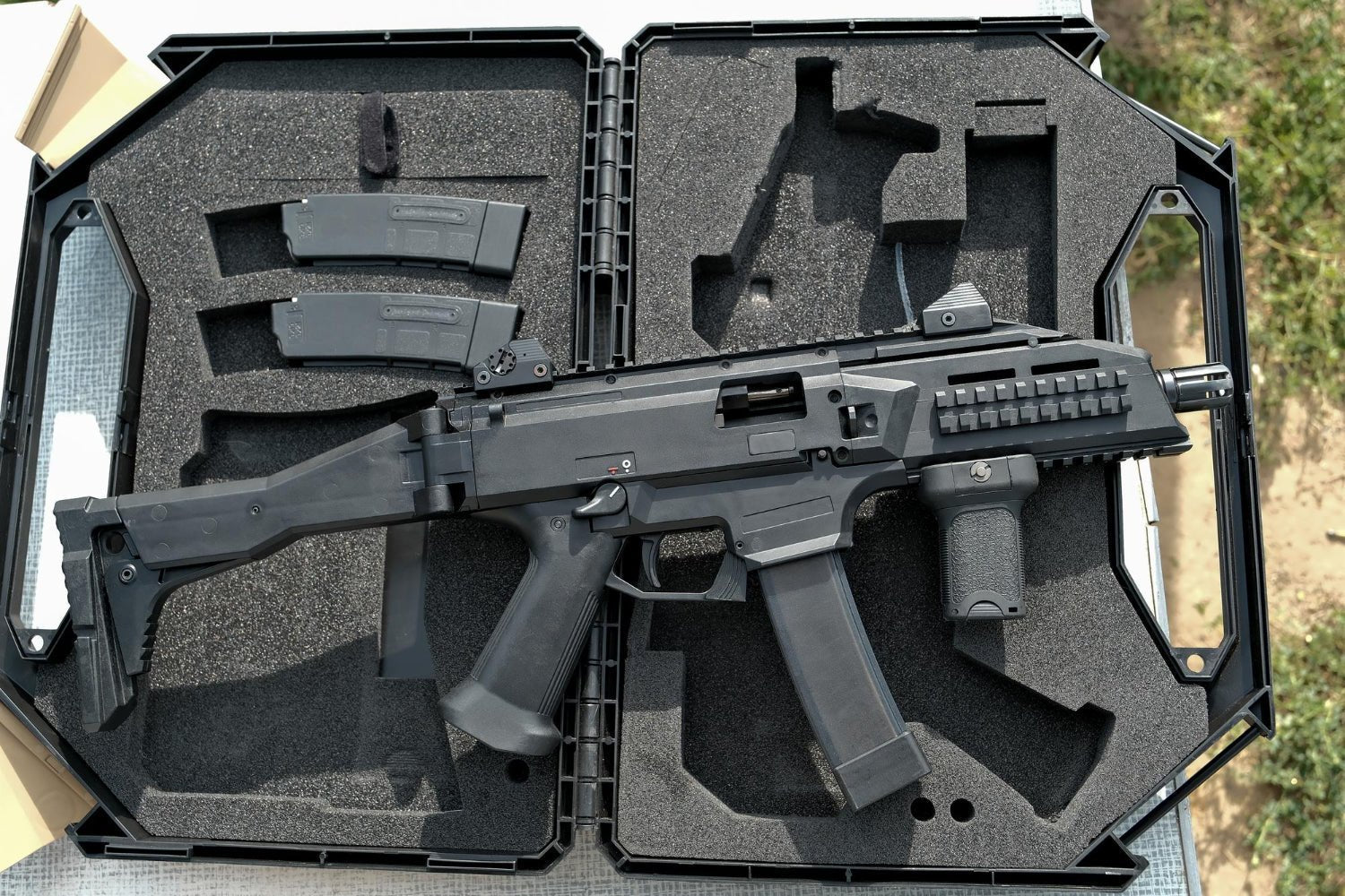 How WeatherLock Cases Stand Up to Rain - VULCAN