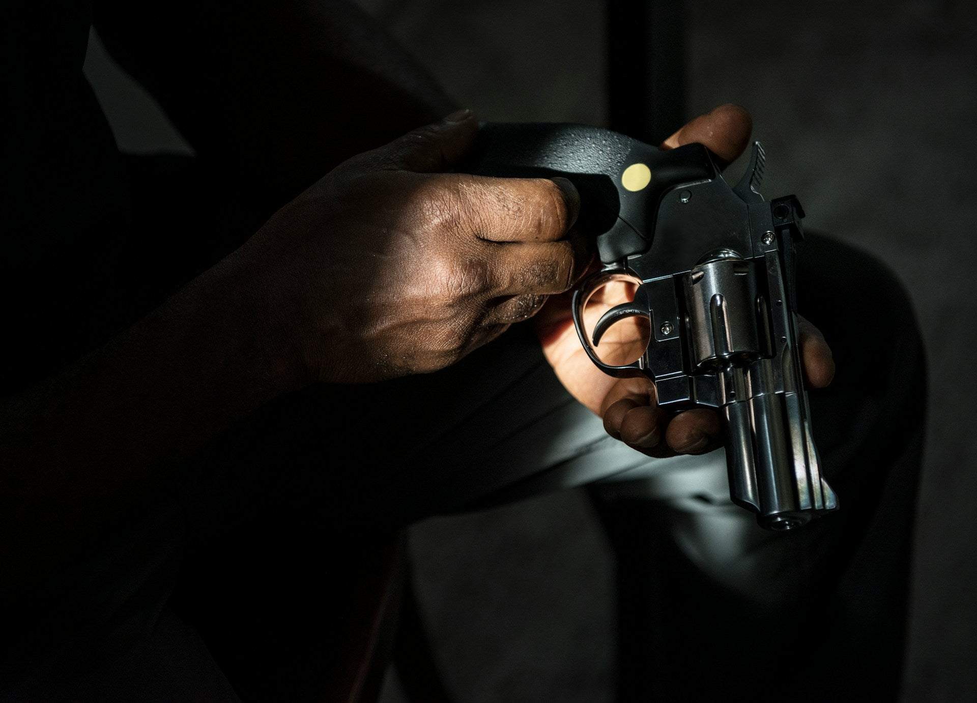 Real Reasons Why Folks Mount Pistols Inside Their Cars - VULCAN