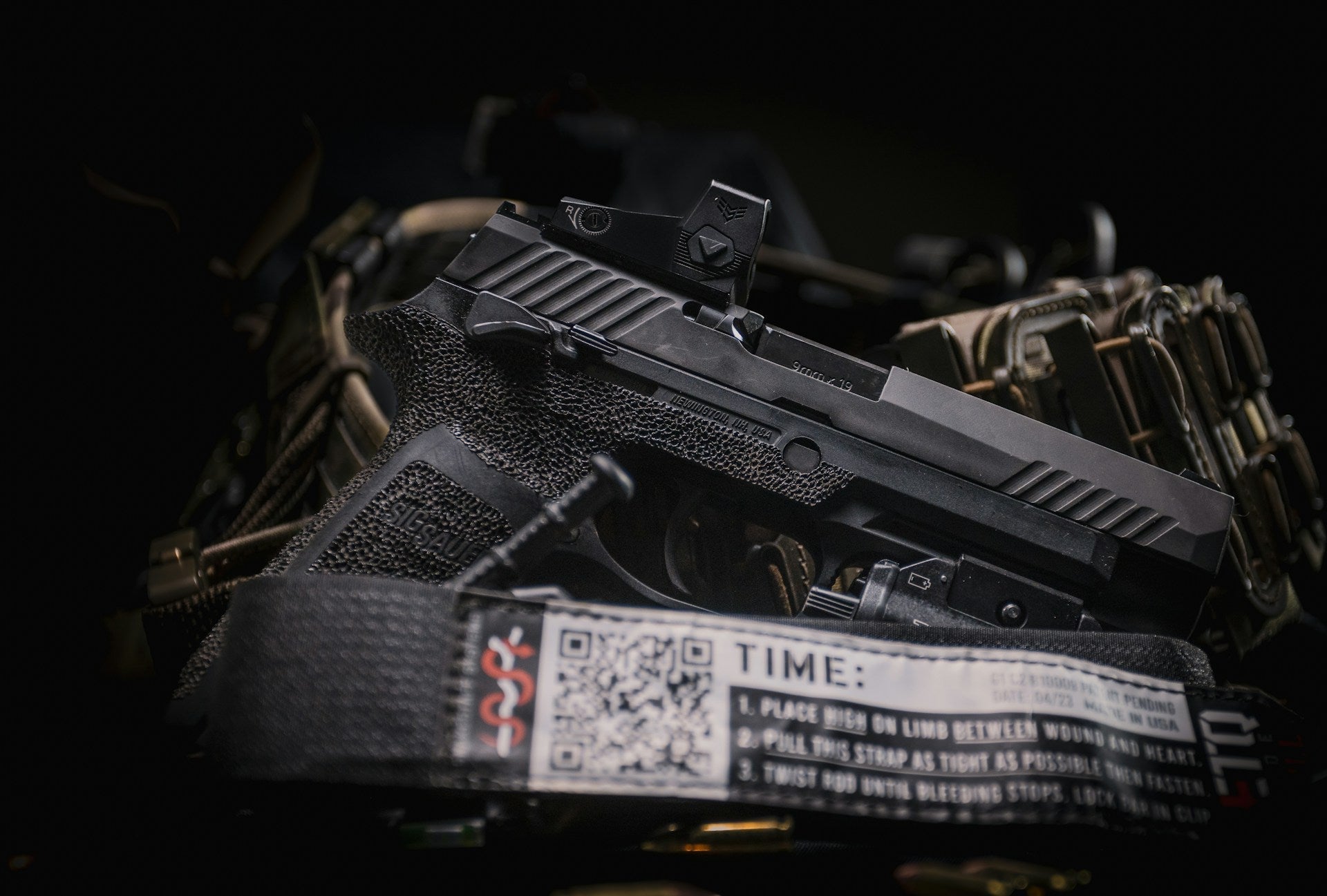 Which is Better: Magnetic Gun Mounts vs. Holster Car Mounts? - VULCAN