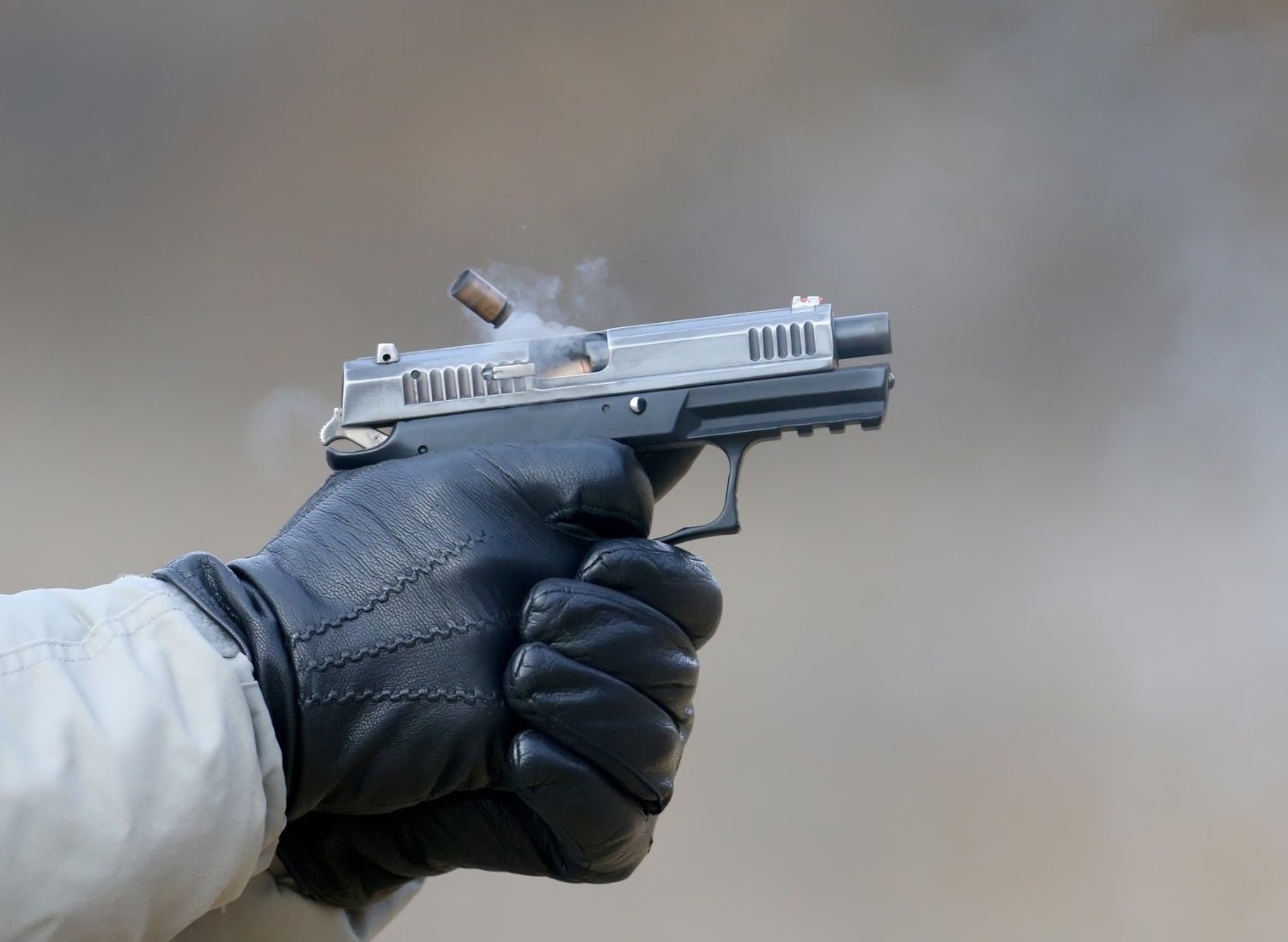 What Type of Holster Mount Works Best for Winter Gloves? - VULCAN